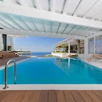 Zinas Villa *